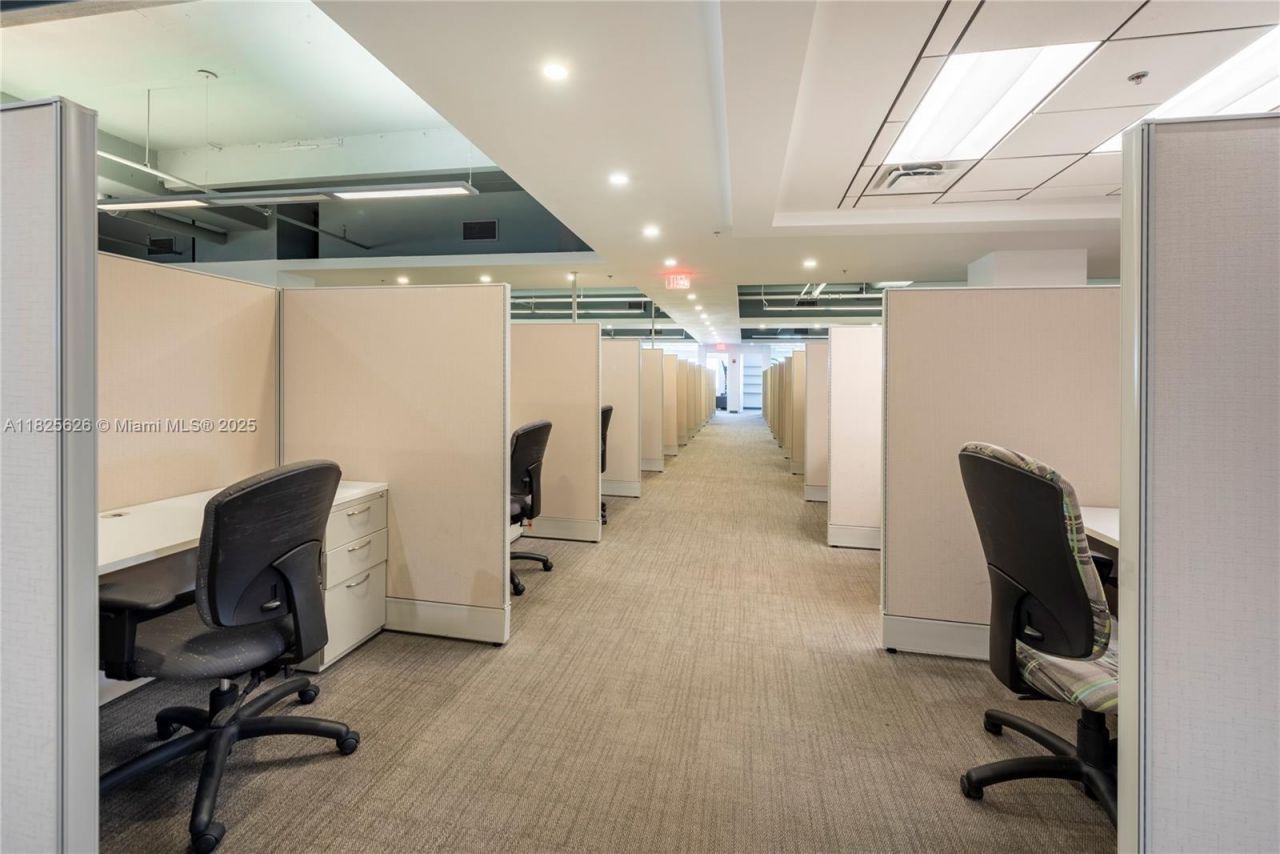 1095 NW Broken Sound Pkwy Nw, Boca Raton, FL 33487 Photo