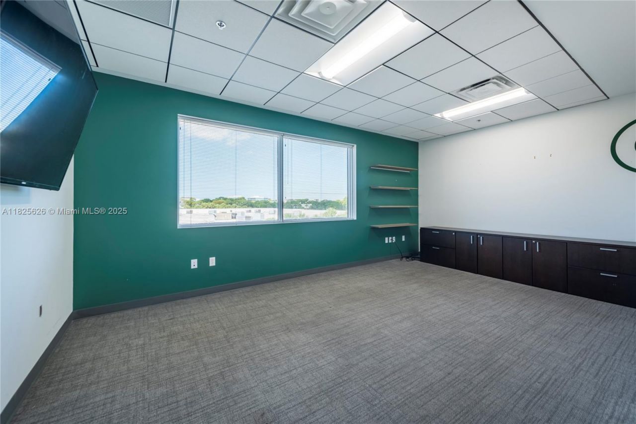 1095 NW Broken Sound Pkwy Nw, Boca Raton, FL 33487 Photo