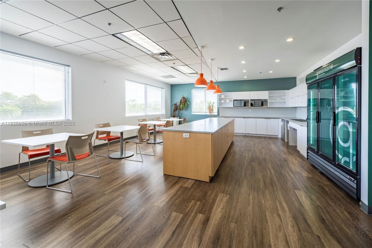 1095 NW Broken Sound Pkwy Nw, Boca Raton, FL 33487 Photo