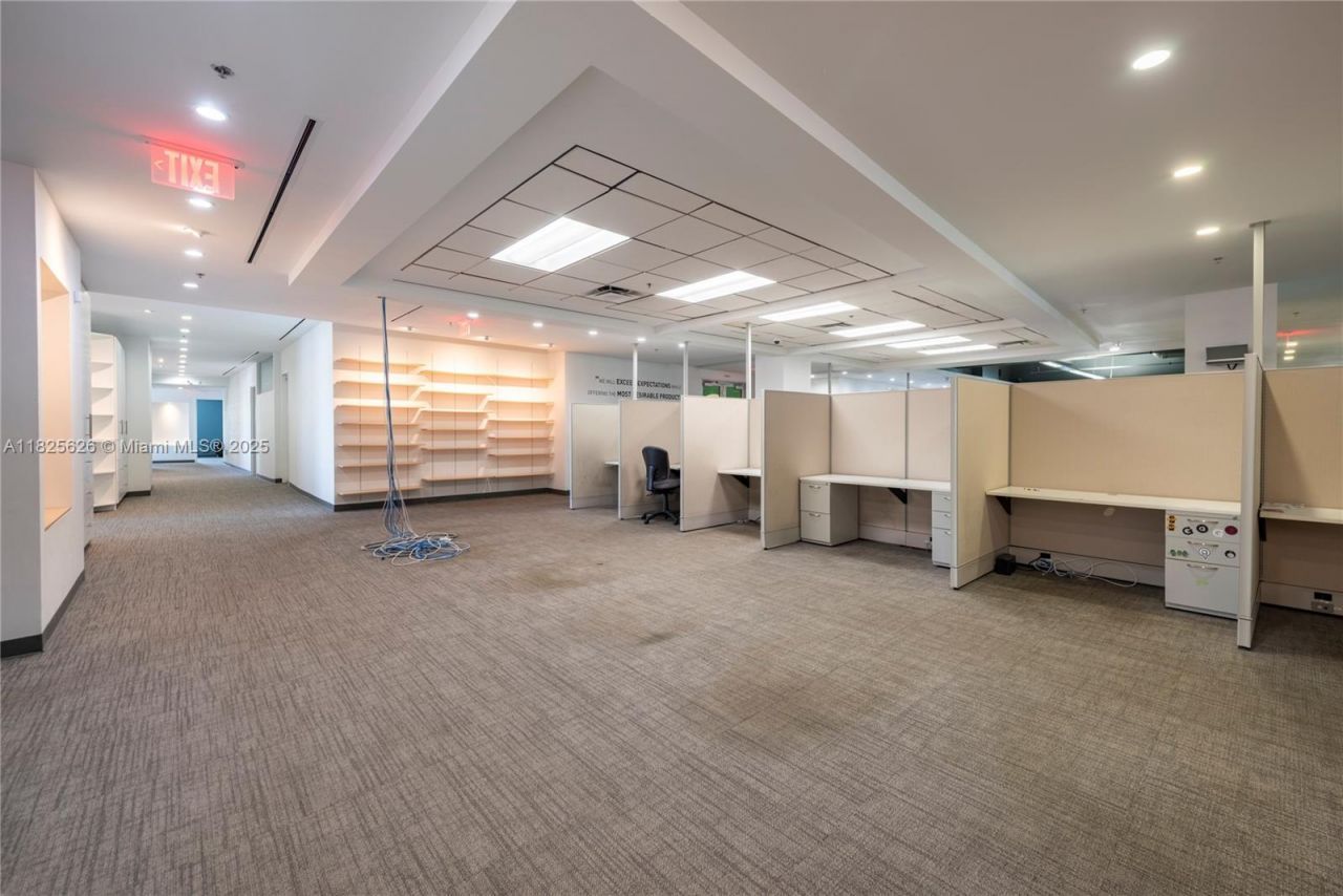 1095 NW Broken Sound Pkwy Nw, Boca Raton, FL 33487 Photo