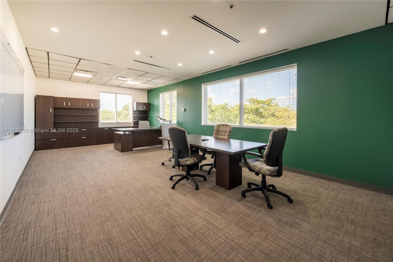 1095 NW Broken Sound Pkwy Nw, Boca Raton, FL 33487 Photo