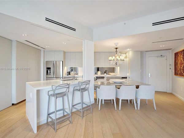 19900 E Country Club Dr, Unit TS16, Aventura, FL 33180