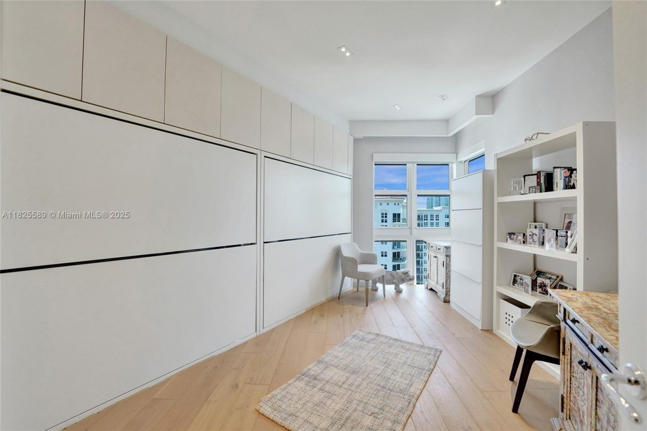 19900 E Country Club Dr, Unit TS16, Aventura, FL 33180 Photo