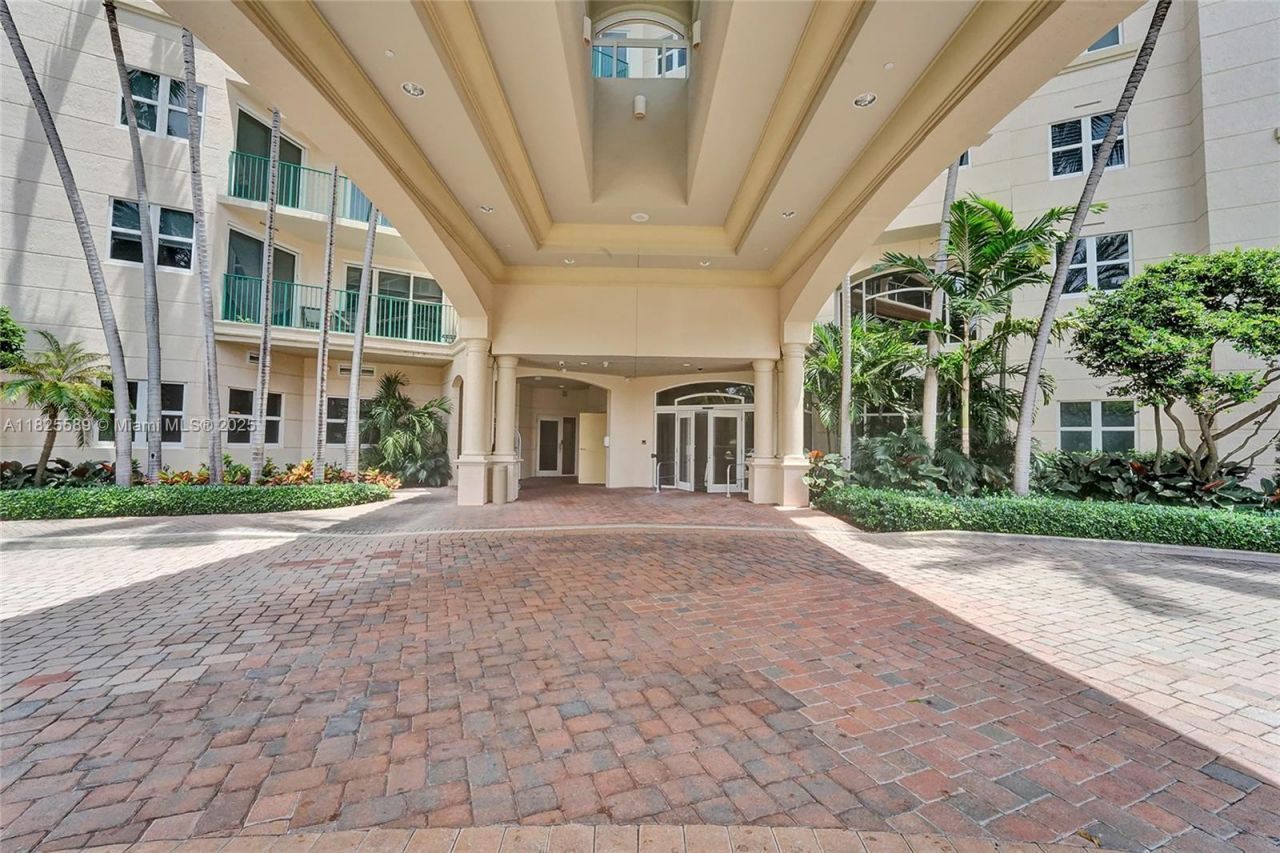 19900 E Country Club Dr, Unit TS16, Aventura, FL 33180 Photo