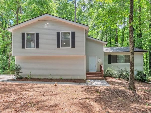 5215 Mainstreet Park Drive, Stone Mountain, GA 30088