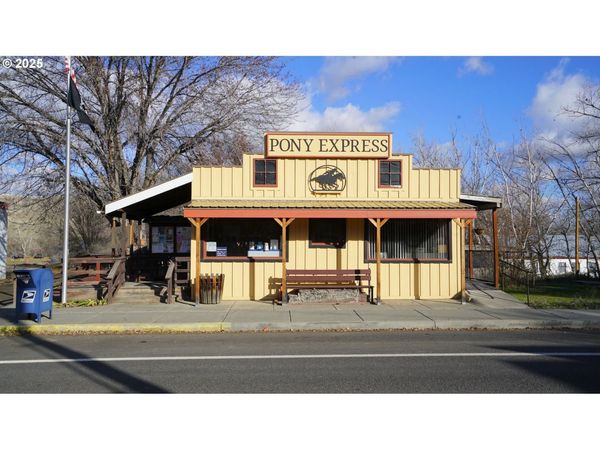 145 E FRANKLIN AVE, Dayville, OR 97825