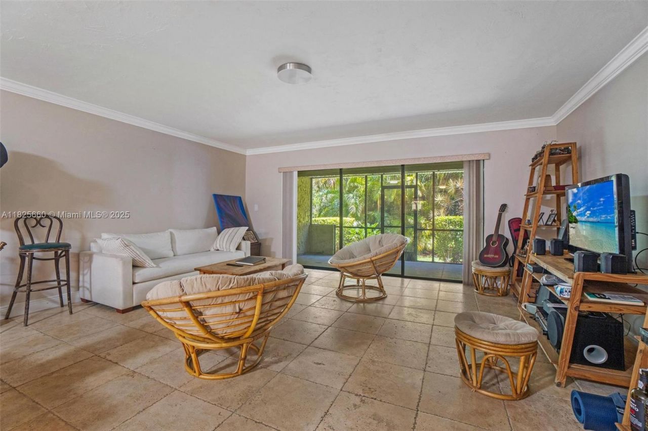 3538 Estepona Ave, Unit D-2, Doral, FL 33178 Photo