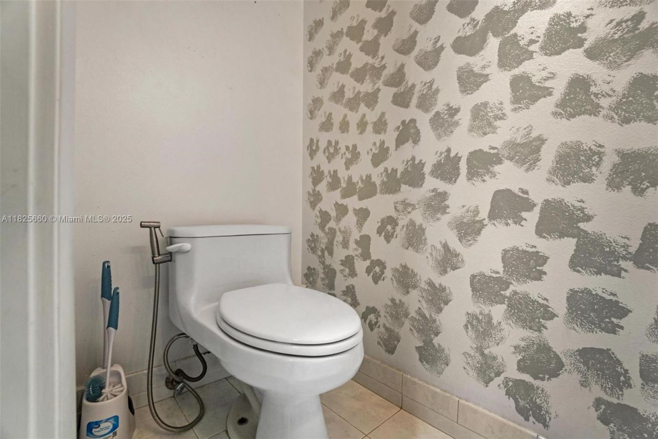 3538 Estepona Ave, Unit D-2, Doral, FL 33178 Photo