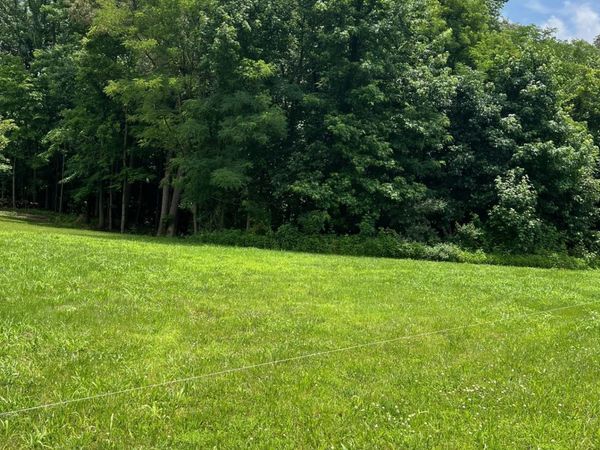6195 Ashford Circle, Newburgh, IN 47630