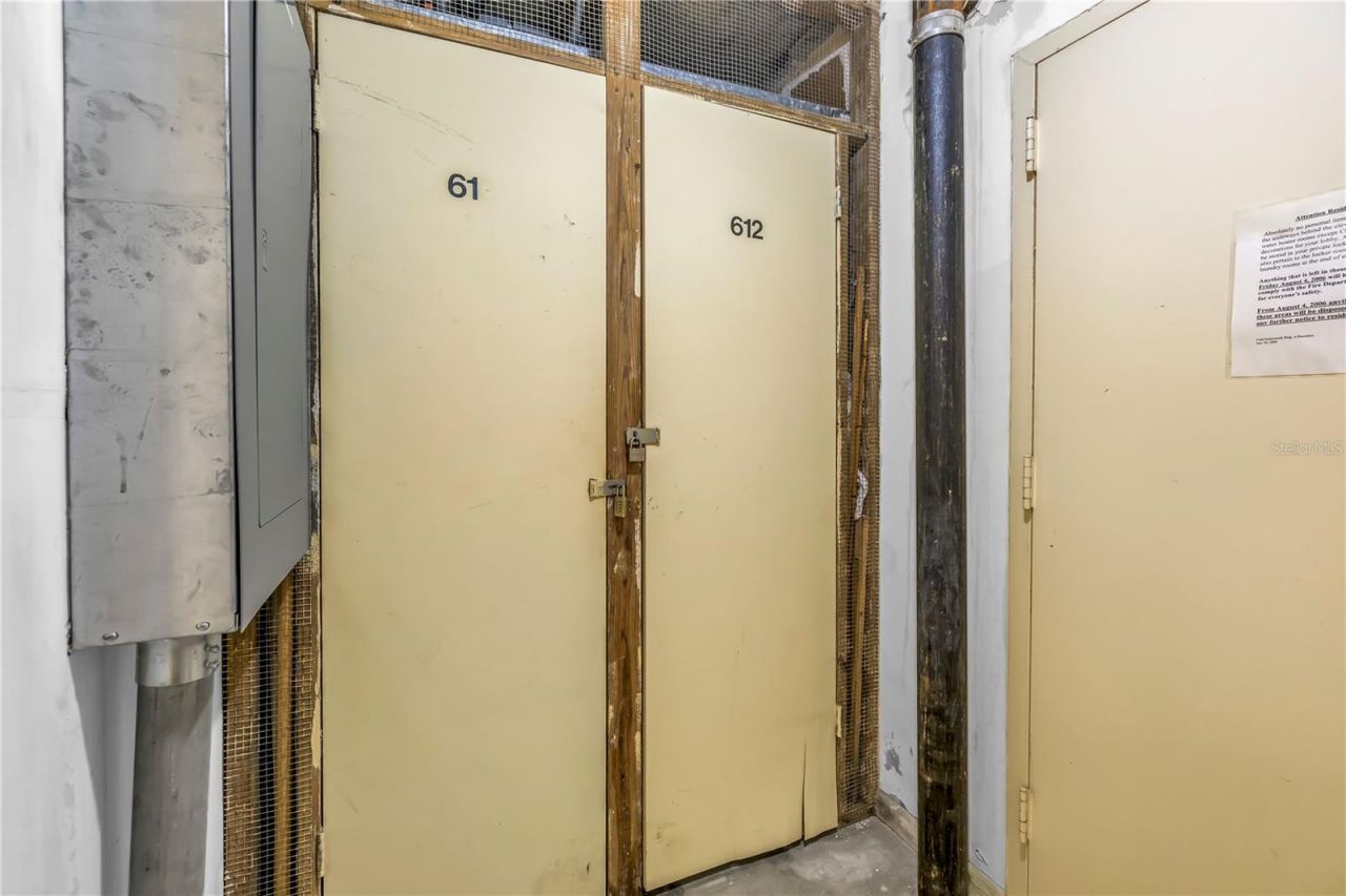 4900 Brittany Drive S, Unit 611, Saint Petersburg, FL 33715 Photo