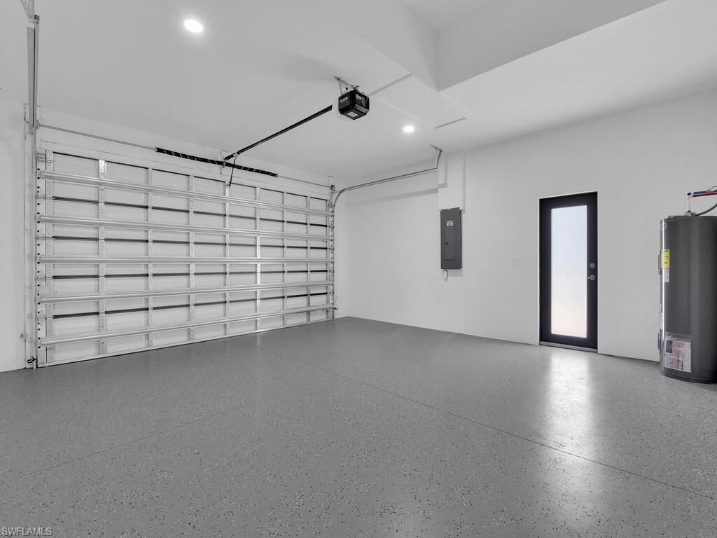 611 Lincoln Ave, Lehigh Acres, FL 33972 Photo