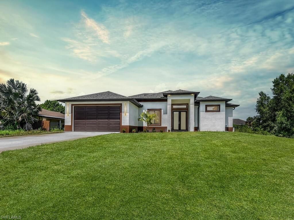 611 Lincoln Ave, Lehigh Acres, FL 33972 Photo