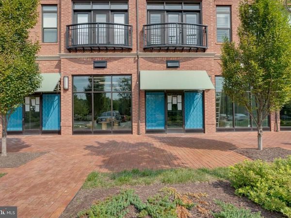 412 MADISON TRADE PLAZA SE, LEESBURG, VA 20175