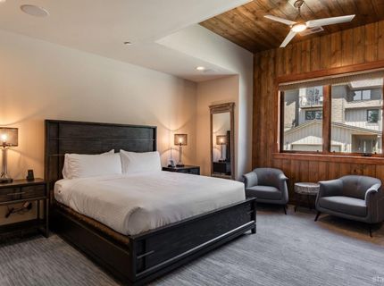 30 Lake Parkway, Unit 20, South Lake Tahoe, CA 96150 Photo