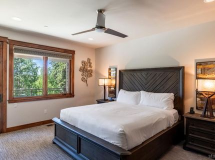 30 Lake Parkway, Unit 20, South Lake Tahoe, CA 96150 Photo