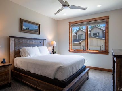30 Lake Parkway, Unit 20, South Lake Tahoe, CA 96150 Photo