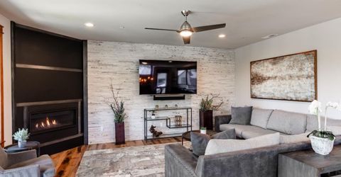 30 Lake Parkway, Unit 20, South Lake Tahoe, CA 96150 Photo