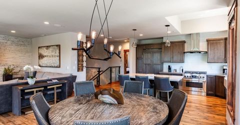 30 Lake Parkway, Unit 20, South Lake Tahoe, CA 96150 Photo
