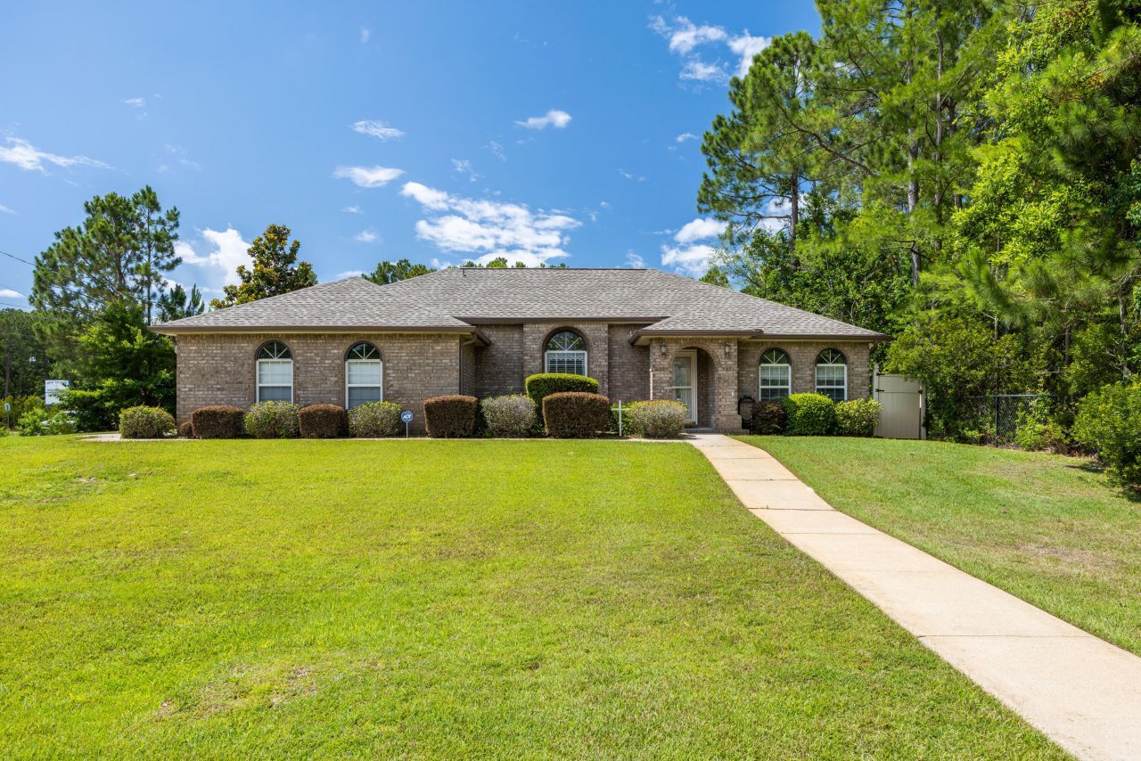 1963 Sunrise Drive, Navarre, FL 32566 Main Photo