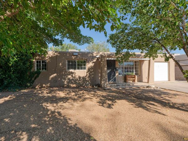 2417 BRITT Street NE, Albuquerque, NM 87112