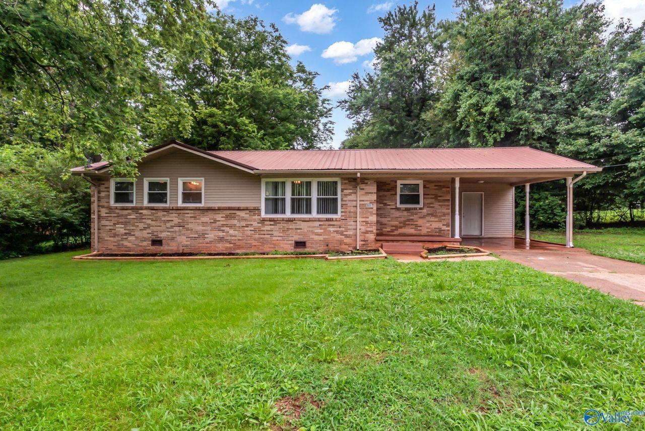 3121 Greenhill Drive Nw, Huntsville, AL 35810 Main Photo