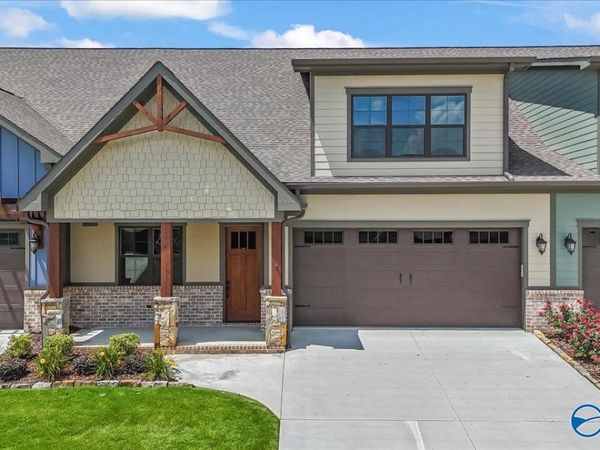 178 Whistling Straits Way, Guntersville, AL 35976