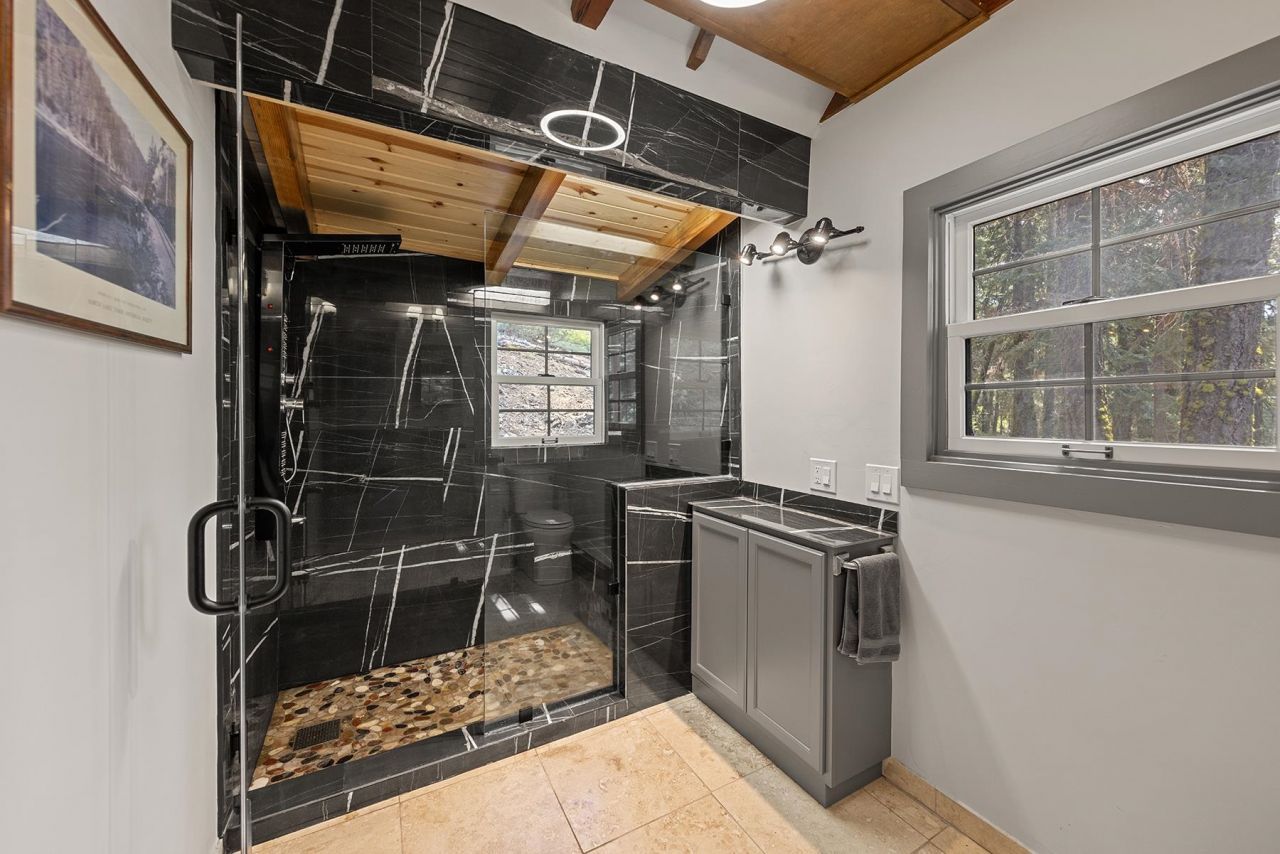 358 Twin Crags Road, Tahoe City, CA 96145 Photo