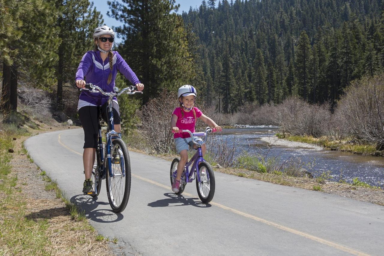 358 Twin Crags Road, Tahoe City, CA 96145 Photo