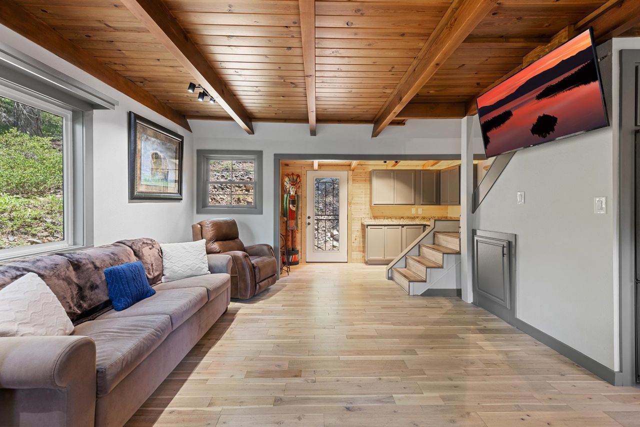 358 Twin Crags Road, Tahoe City, CA 96145 Photo