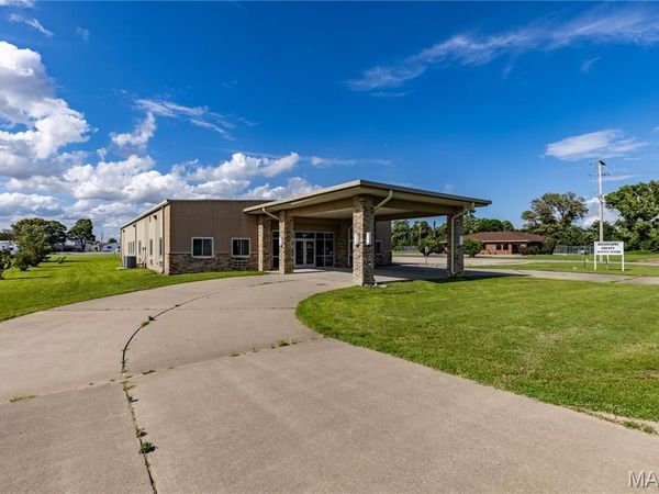 319 Clay Morgan Dr, East Prairie, MO 63845