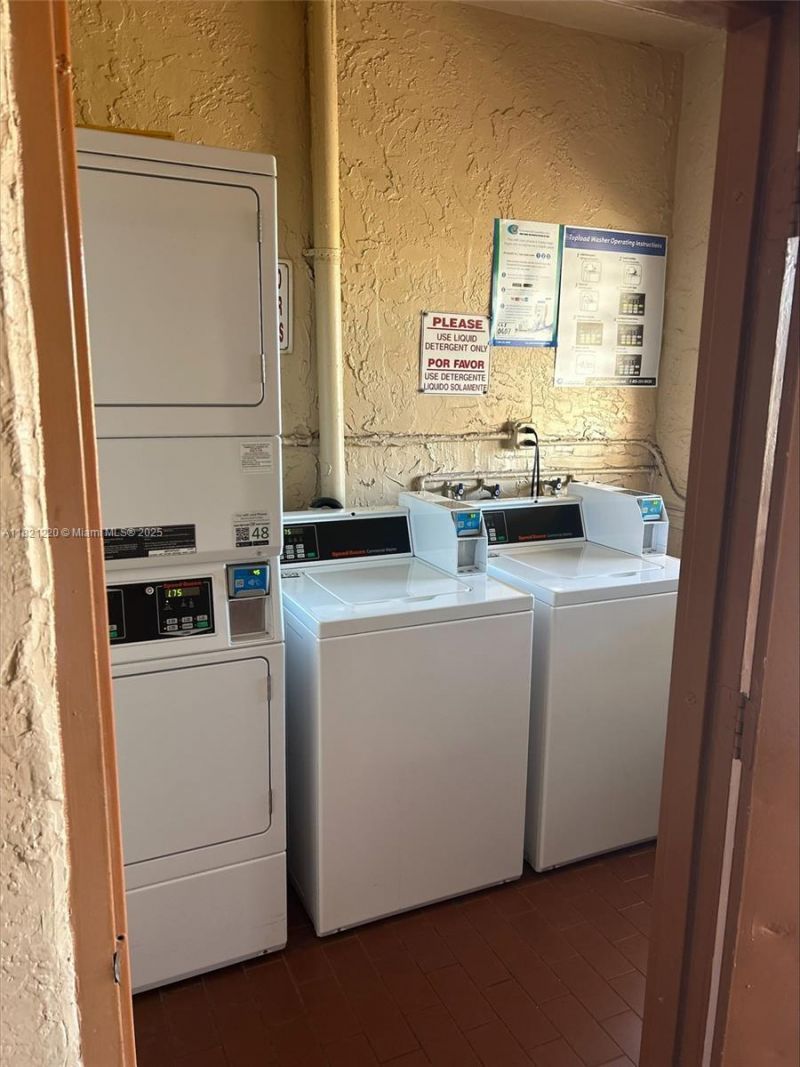 1630 W 46th St, Unit 511C, Hialeah, FL 33012 Photo