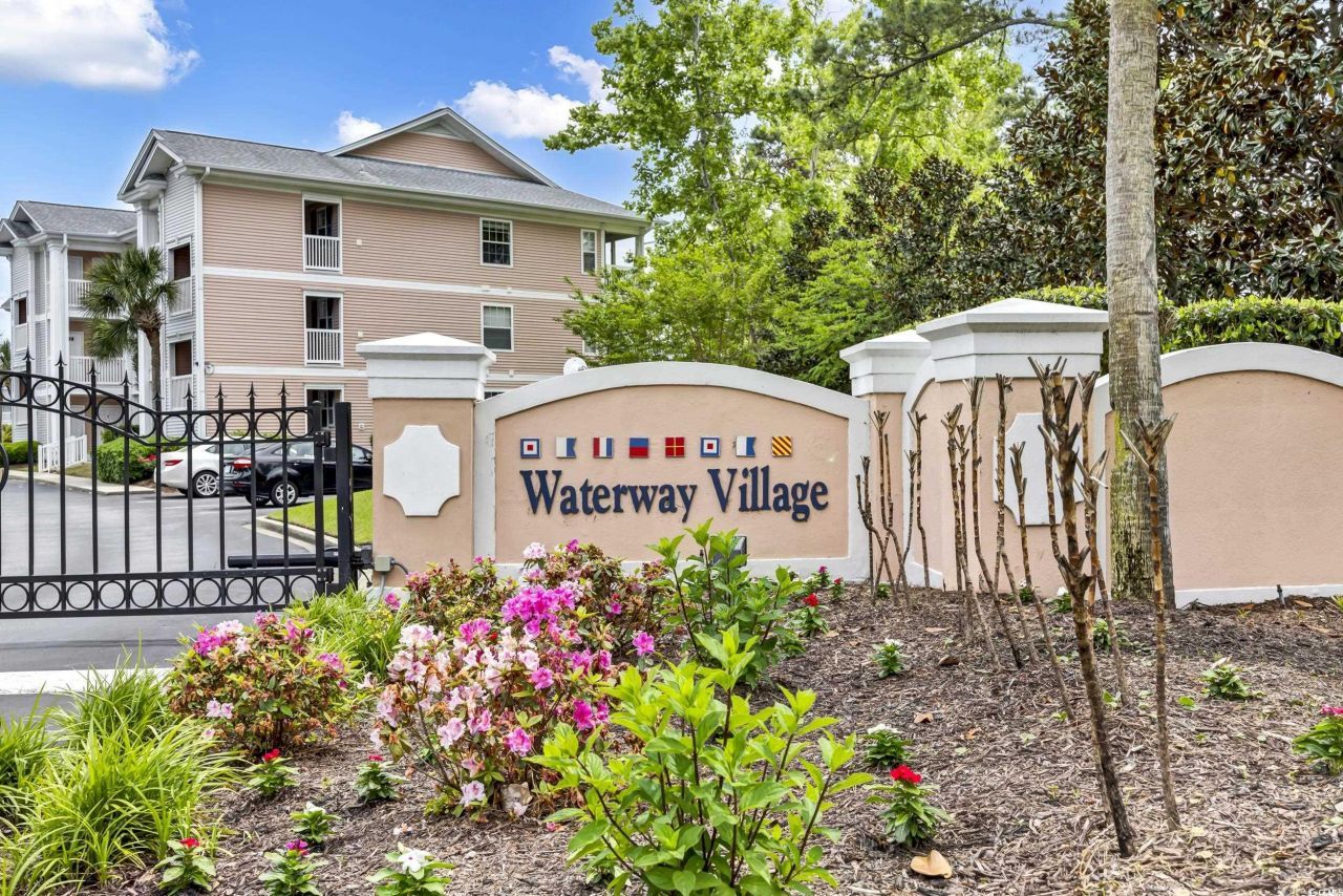 605 Waterway Village Blvd. Photo 33