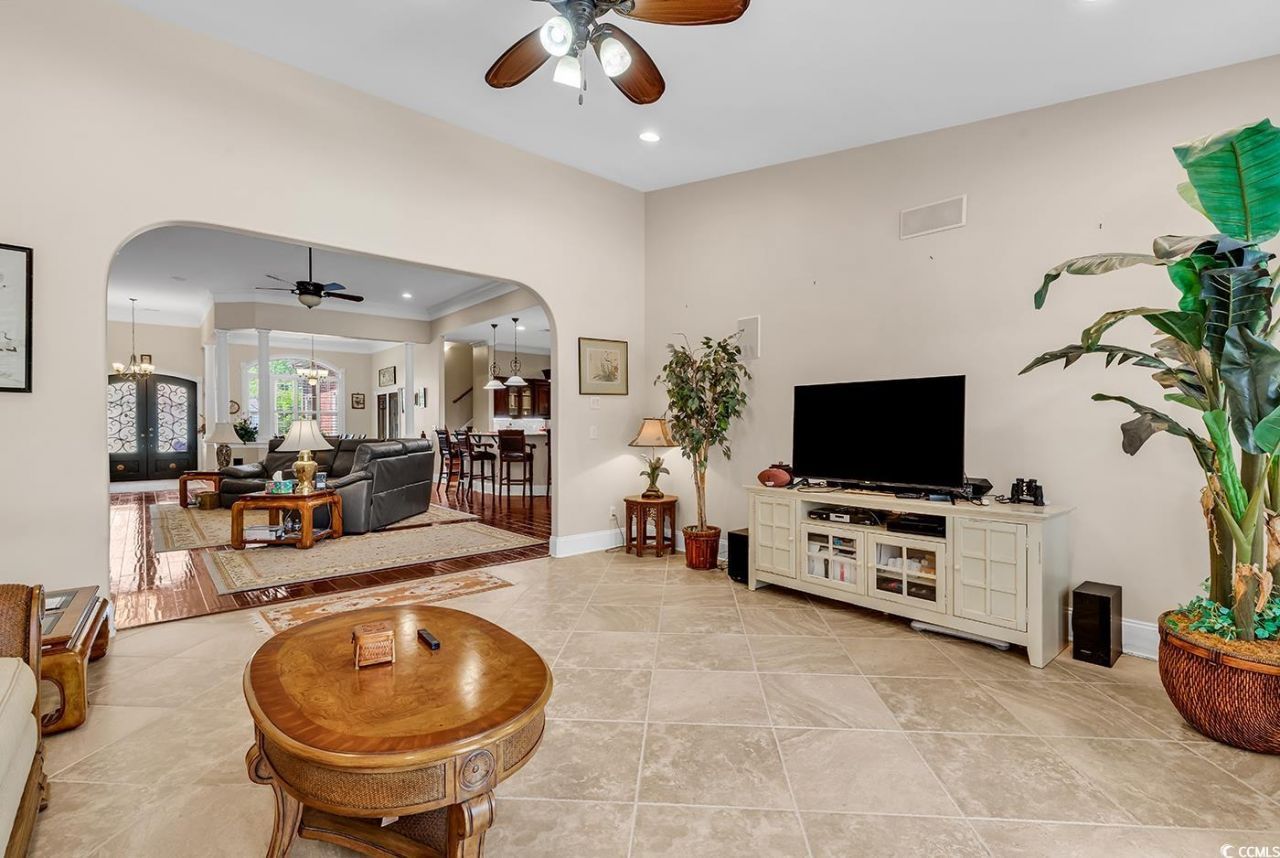 487 Trestle Way Photo 14