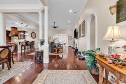 487 Trestle Way photo 4