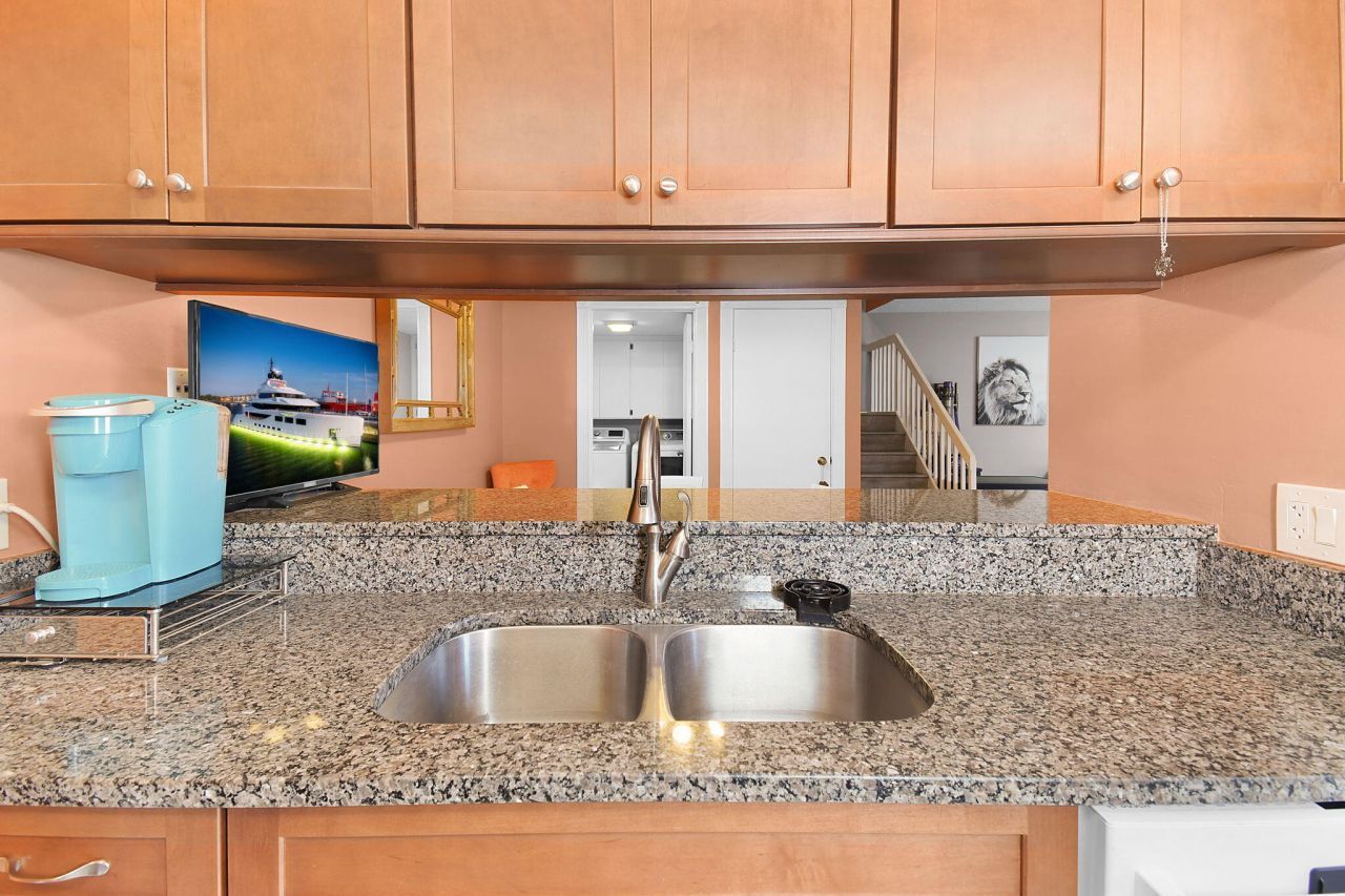 1117 11th Way, West Palm Beach, FL 33407 Photo