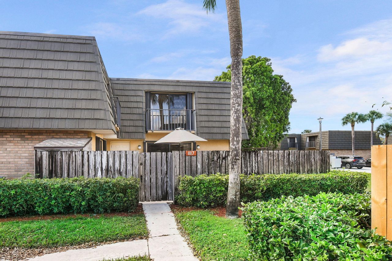 1117 11th Way, West Palm Beach, FL 33407 Photo