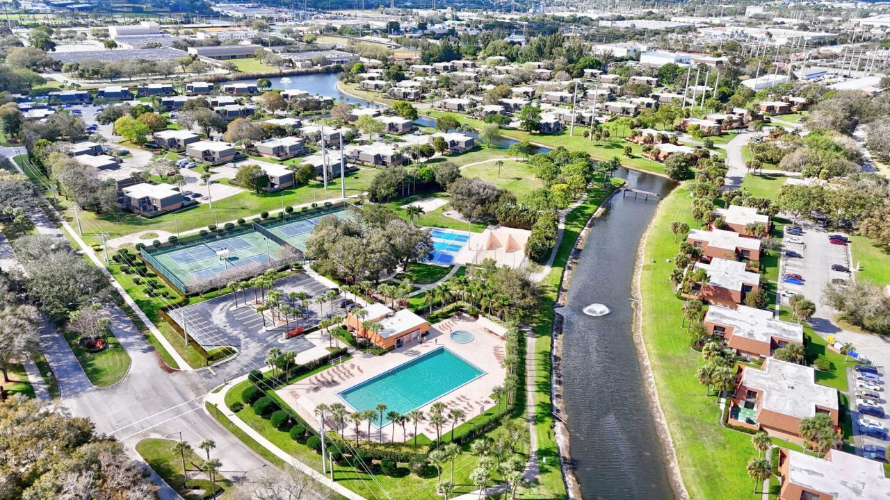 1117 11th Way, West Palm Beach, FL 33407 Photo