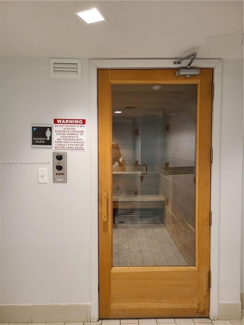 2500 Parkview Dr, Unit 405, Hallandale Beach, FL 33009 Photo