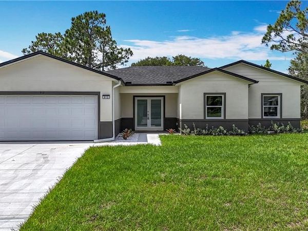 912 Anthony ST E, LEHIGH ACRES, FL 33974