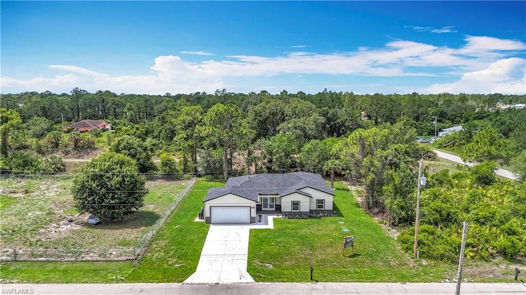 912 Anthony St E, Lehigh Acres, FL 33974 Photo