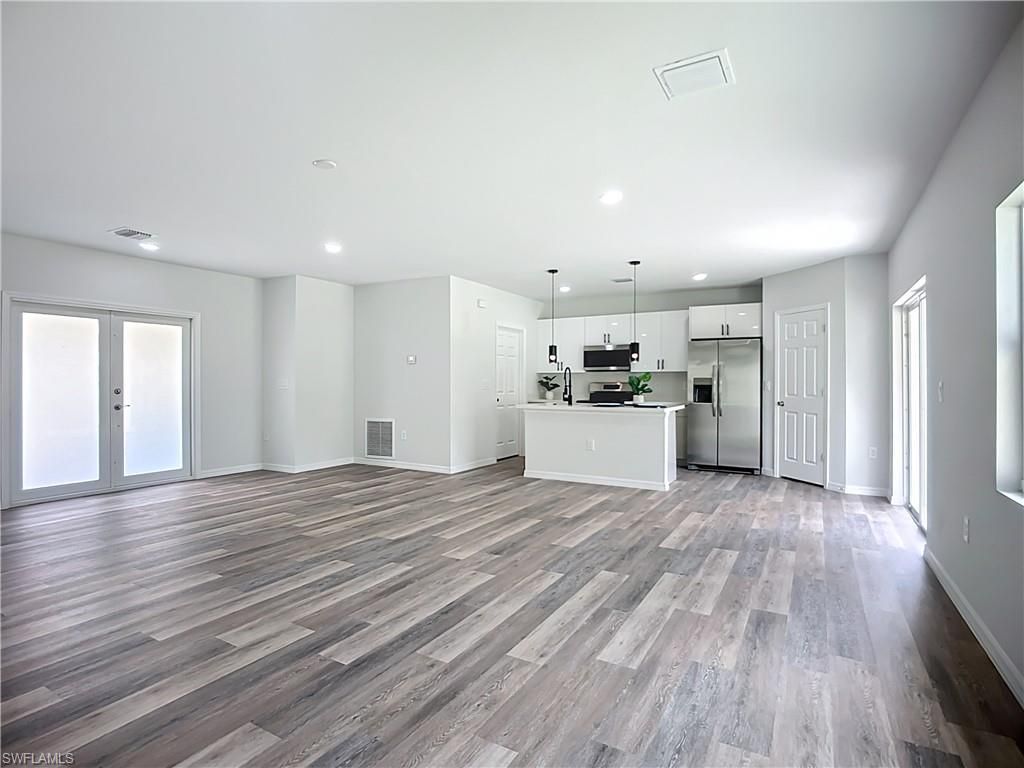 912 Anthony St E, Lehigh Acres, FL 33974 Photo