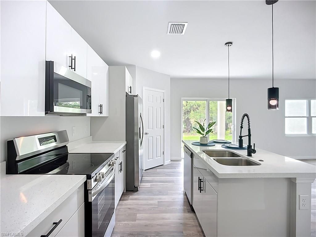 912 Anthony St E, Lehigh Acres, FL 33974 Photo