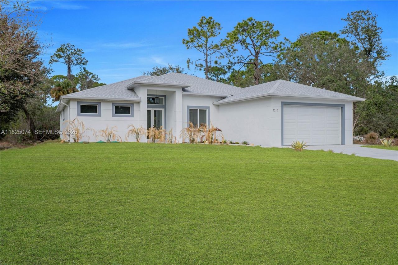 1215 Fitch Ave, Lehigh Acres, FL 33972 Photo