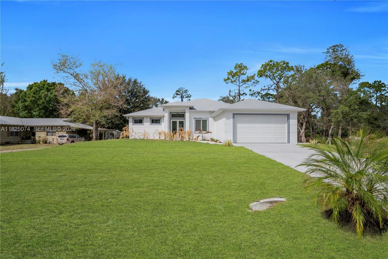 1215 Fitch Ave, Lehigh Acres, FL 33972 Photo