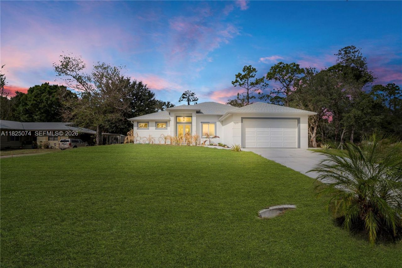 1215 Fitch Ave, Lehigh Acres, FL 33972 Photo