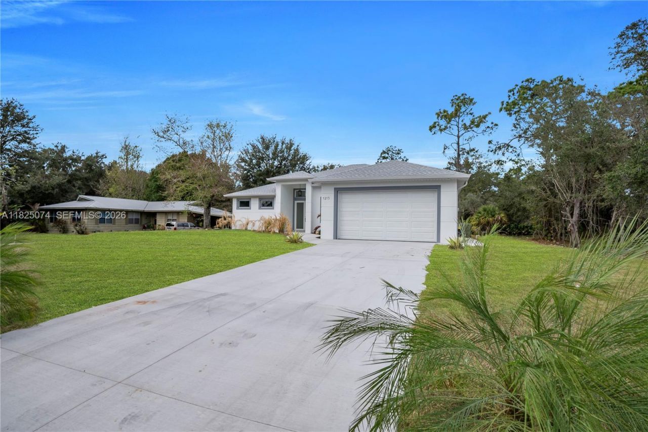 1215 Fitch Ave, Lehigh Acres, FL 33972 Photo