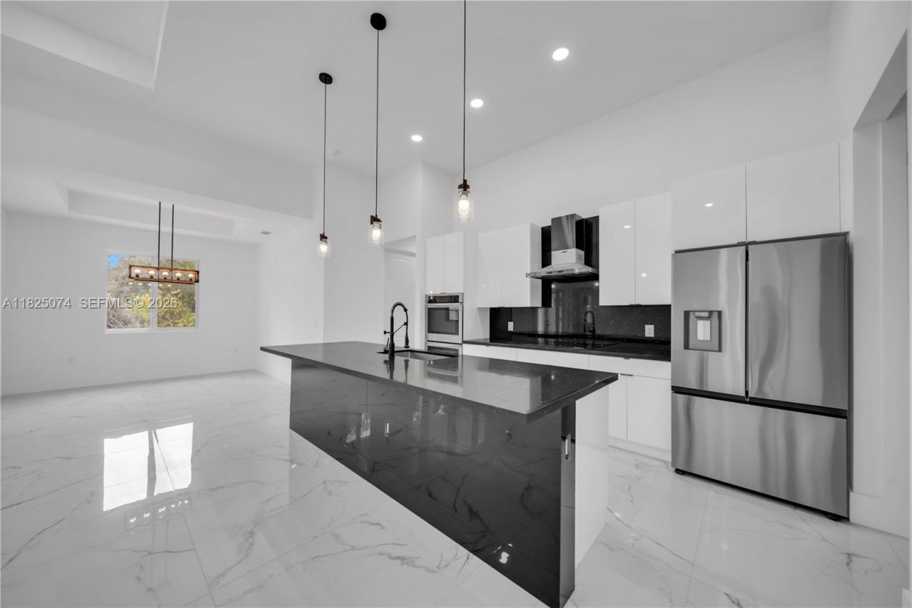 1215 Fitch Ave, Lehigh Acres, FL 33972 Photo