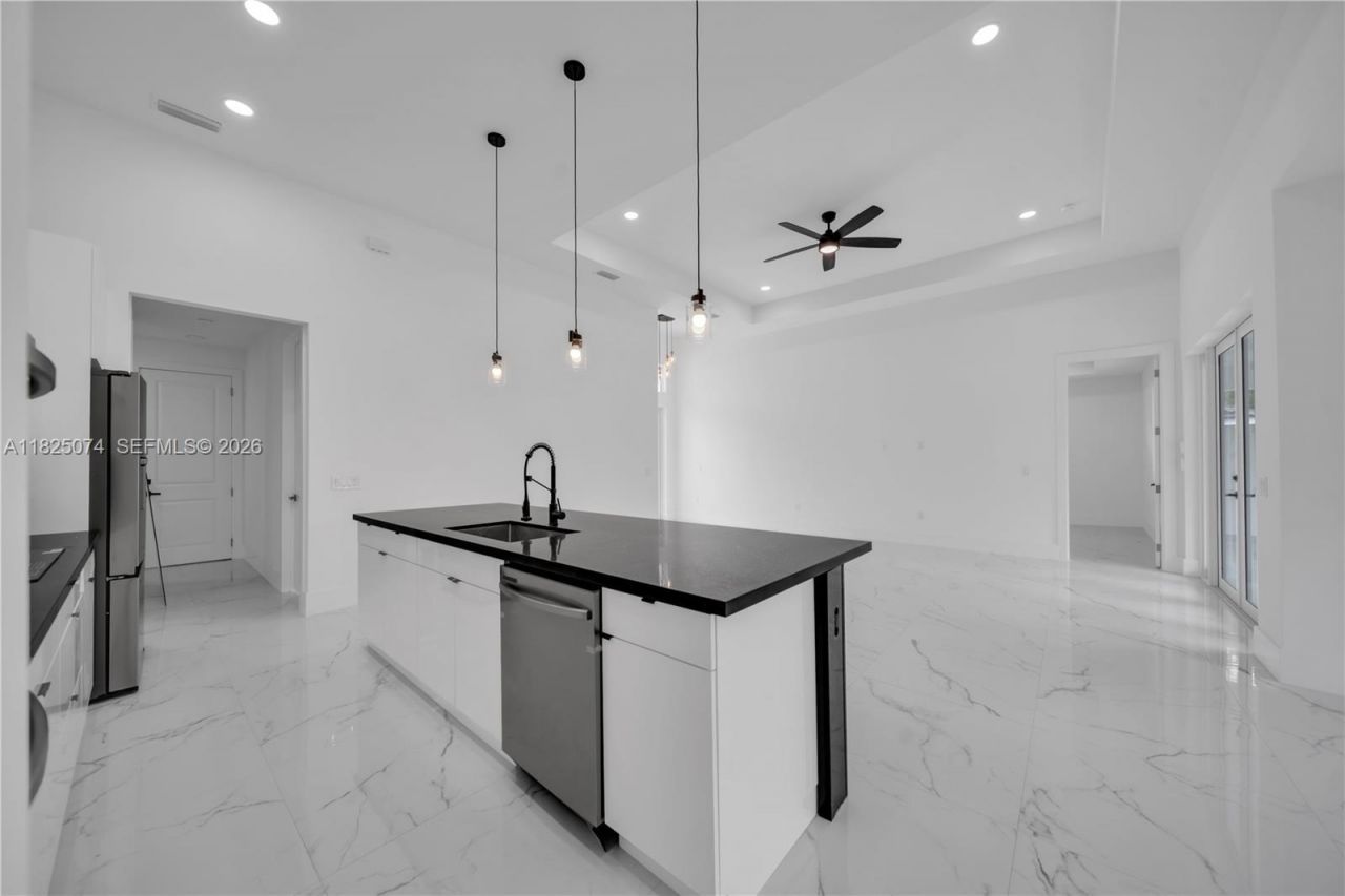 1215 Fitch Ave, Lehigh Acres, FL 33972 Photo