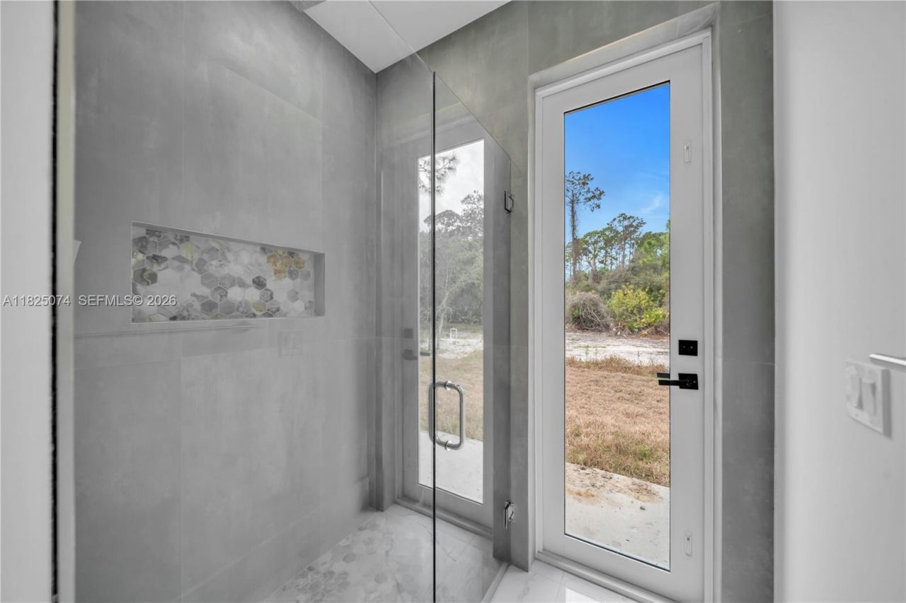 1215 Fitch Ave, Lehigh Acres, FL 33972 Photo