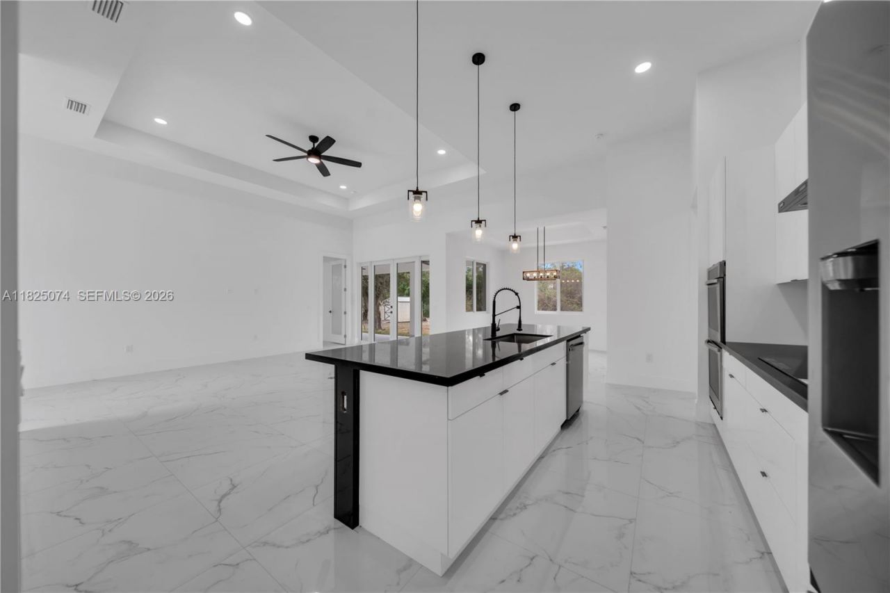 1215 Fitch Ave, Lehigh Acres, FL 33972 Photo